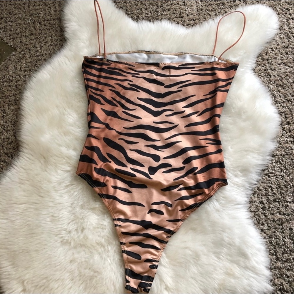 Princess Polly Tiger Bodysuit - Picture 5 of 9